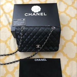 SOLD!!! Pristine Chanel Classic Medium
