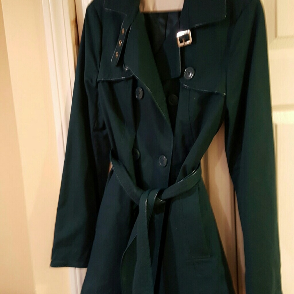 Trench/rain coat