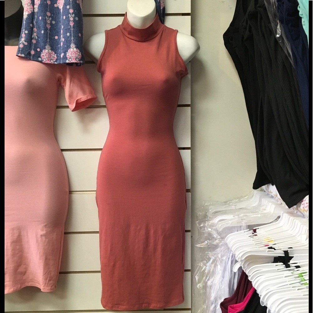Coral colored body con dress new