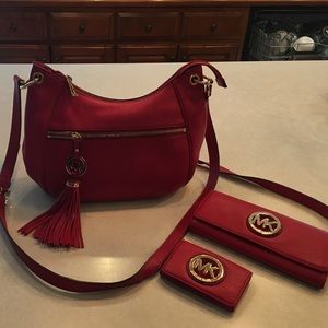 Michael Kors cross body purse and wallet set