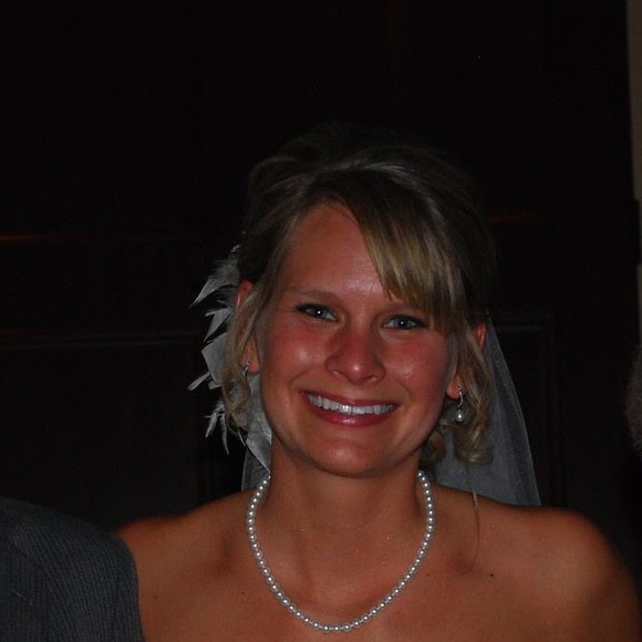 Meet your Posher, Megan - Picture 1 of 1