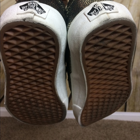 Women's Van's Slip Ons (Gold Dots) Size 6 - Picture 6 of 8