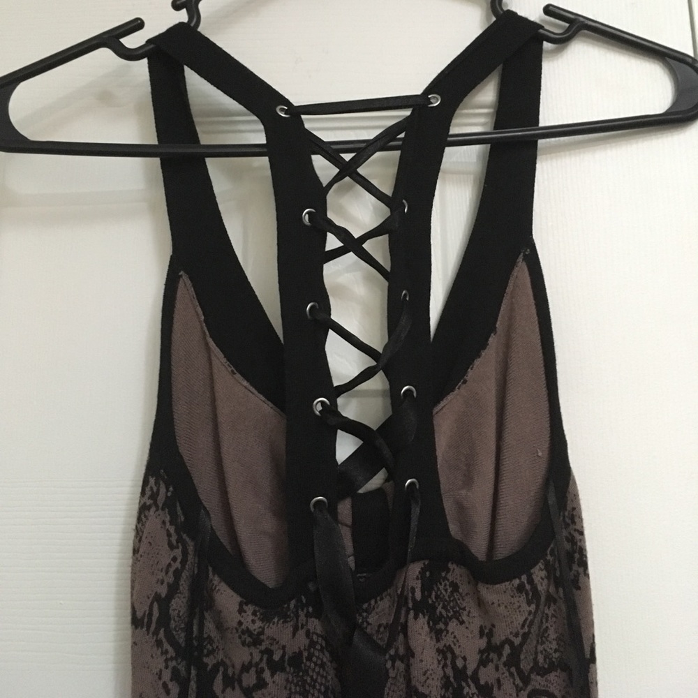 Guess Backless Bodycon Top - Picture 3 of 4