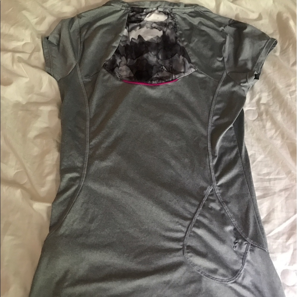 Athletic grey shirt