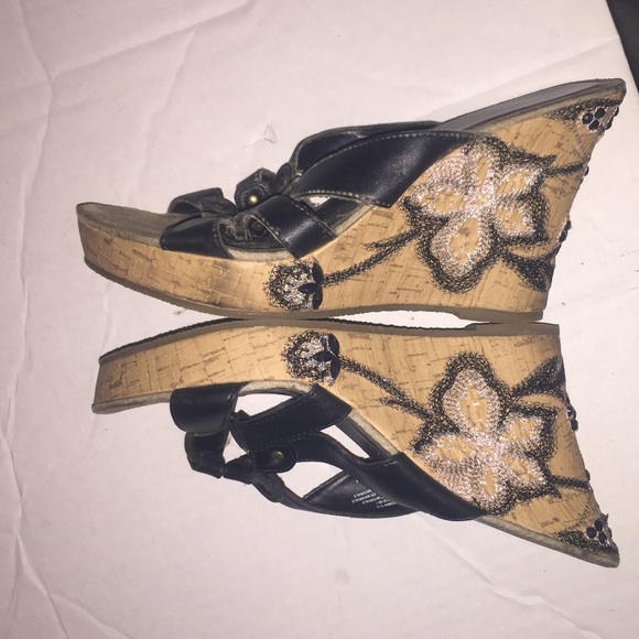 Slides - Picture 3 of 4