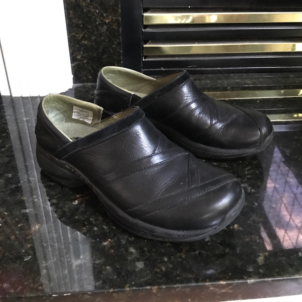 Barely worn Merrell shoes