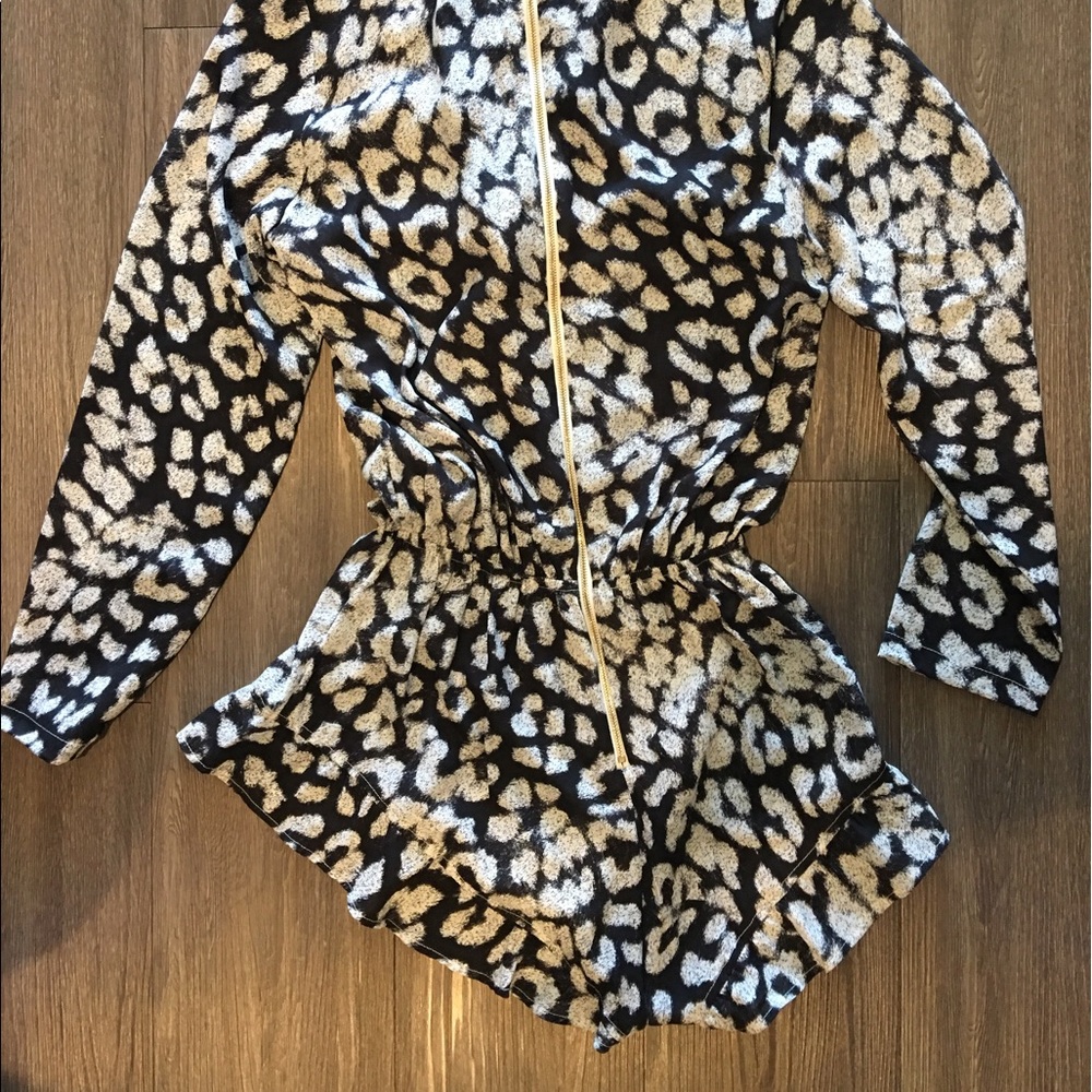 Leopard Print Romper - image 4