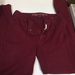 American Eagle stretch begging burgundy Sz 6