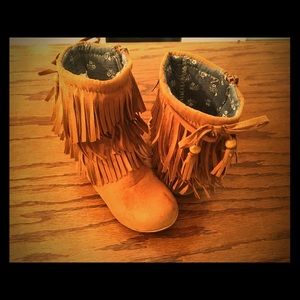 Toddler Brown Fringe Boots Sz 5