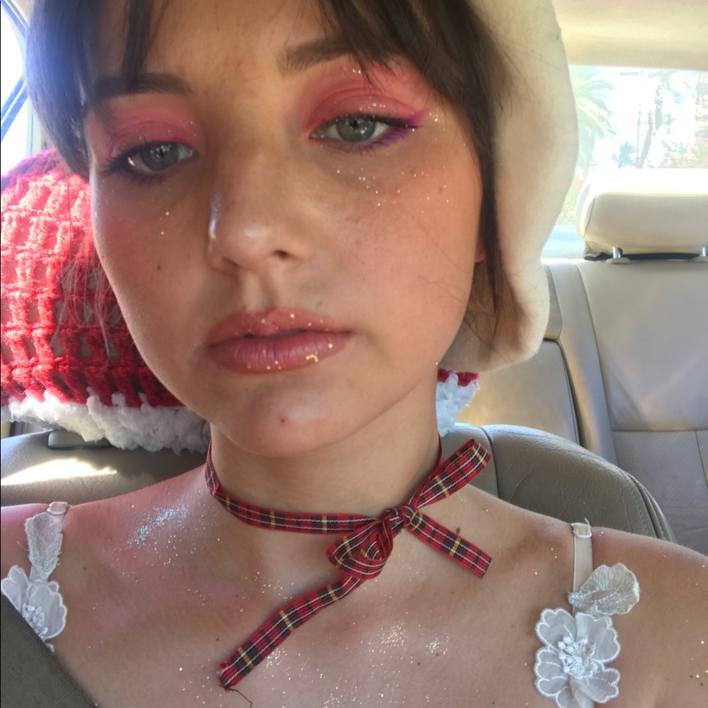 Meet your Posher, Angeline