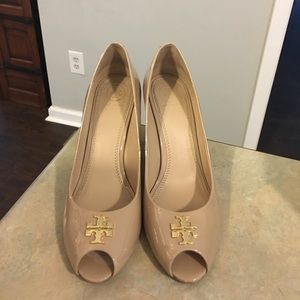 Tory Butch Jade Peep Toe wedge