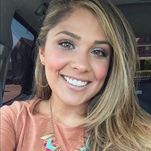 Meet your Posher, Jennifer