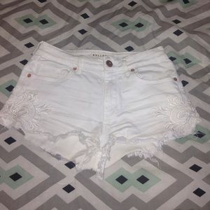 Bullhead High rise shorts / size 3