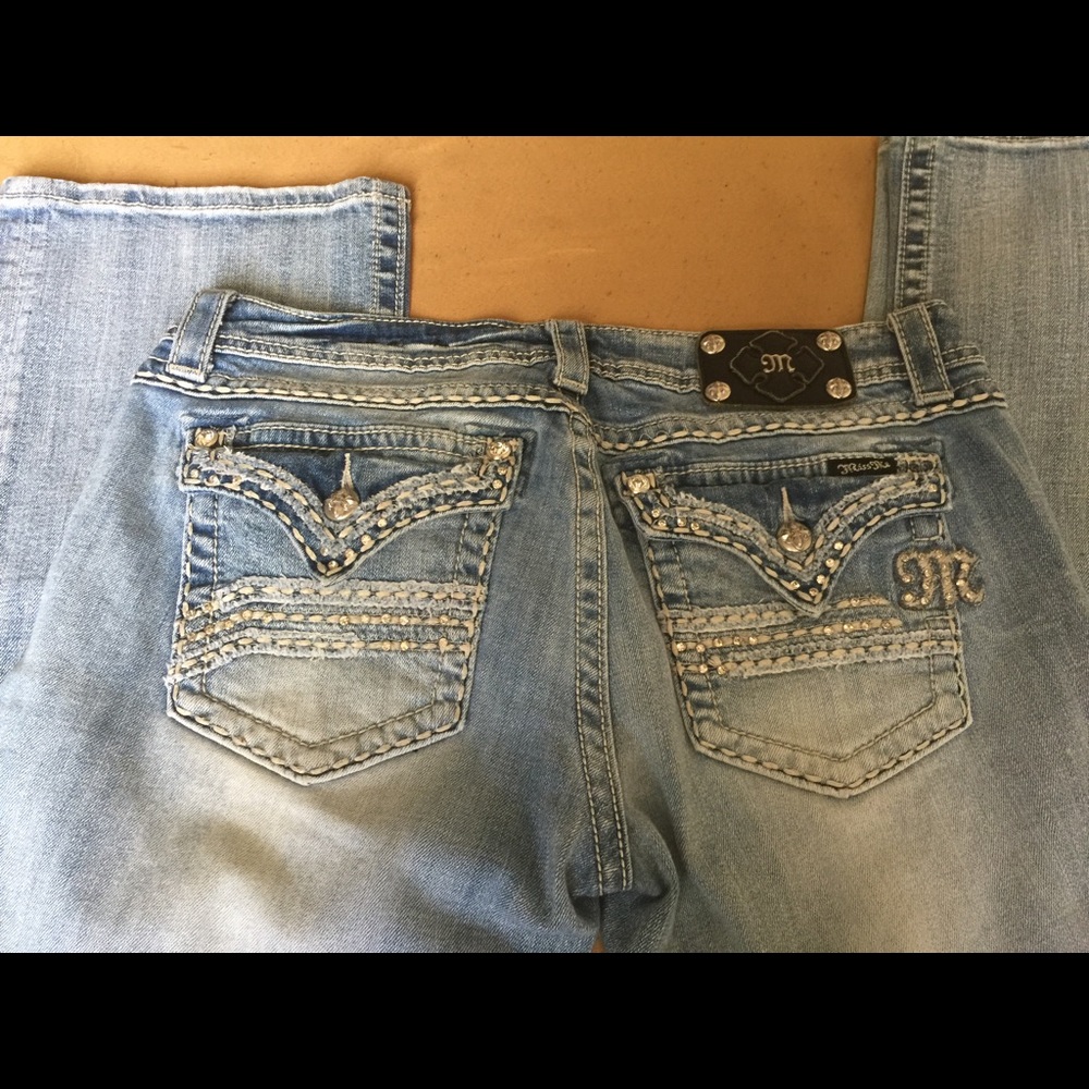 miss me jeans size 32!