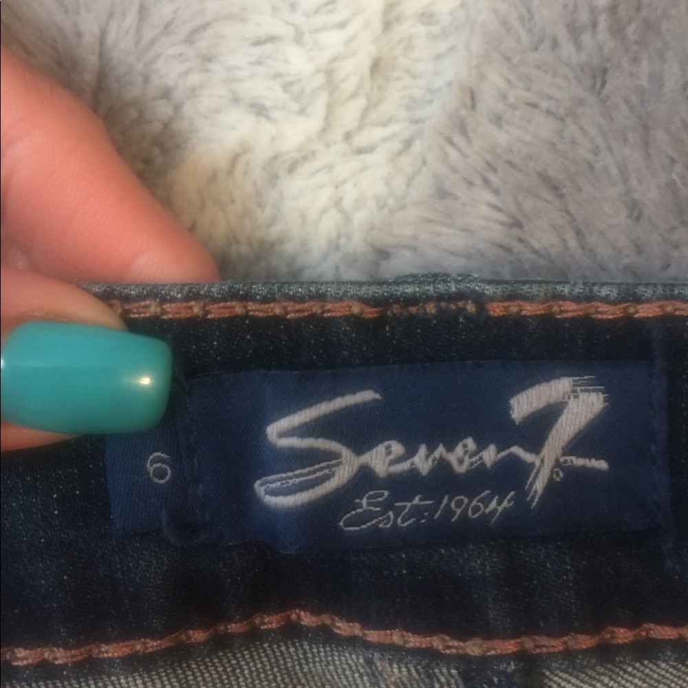 Seven capri's - Picture 4 of 5