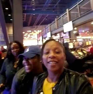 Meet your Posher, Linda