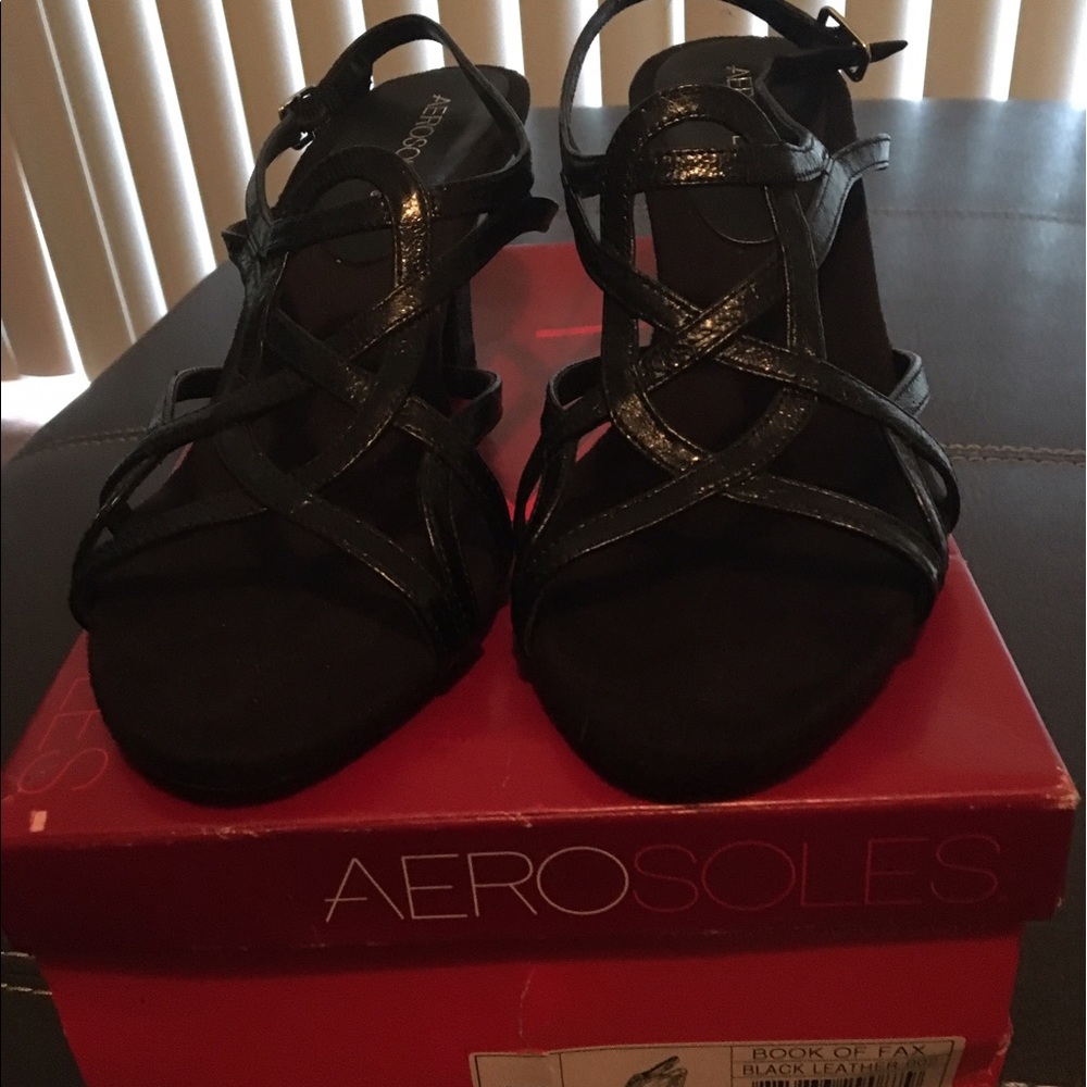 Aersoles like new!