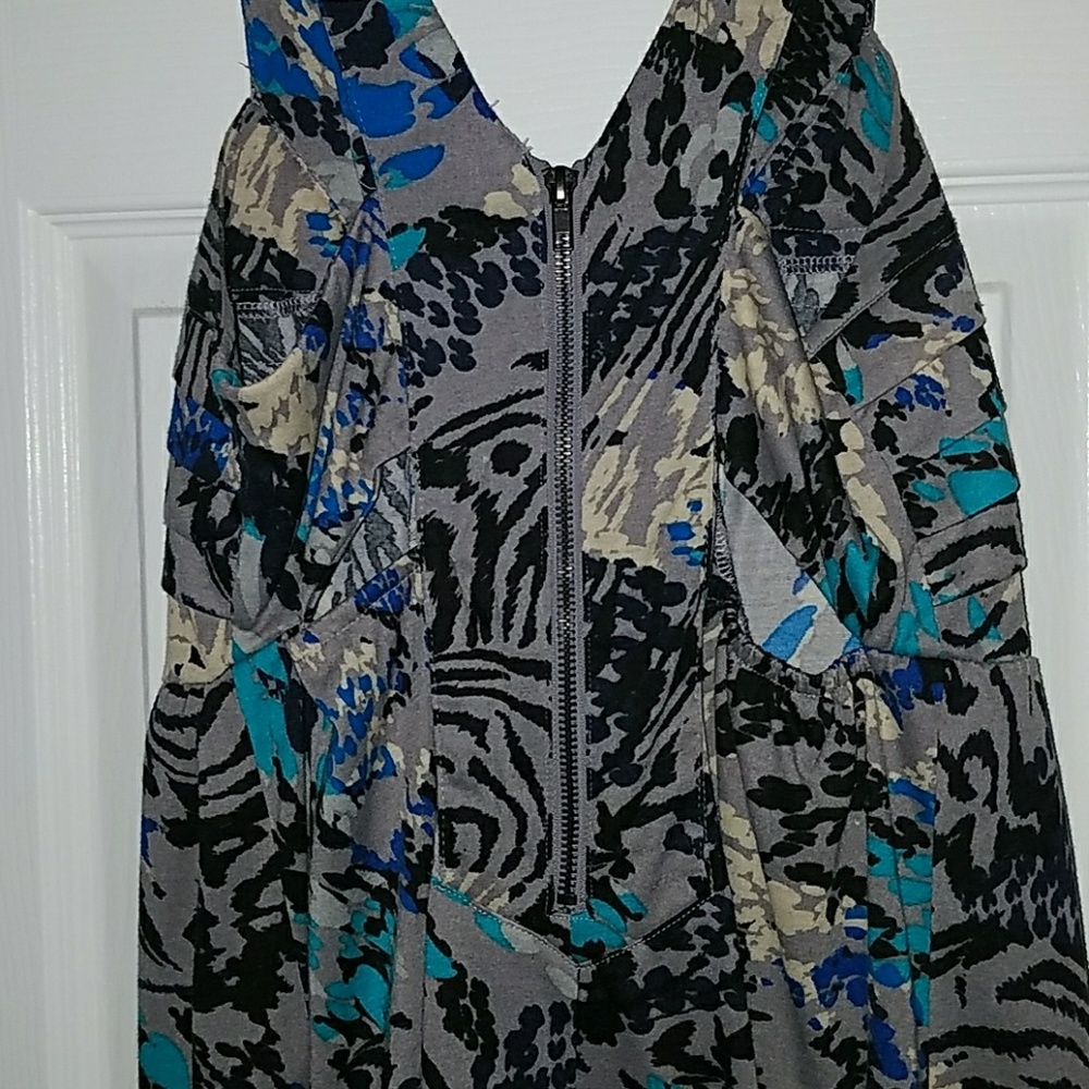 Dress - Picture 2 of 3