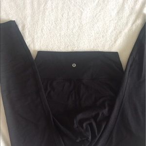 WUNDER UNDER LULU LEMON SIZE 8