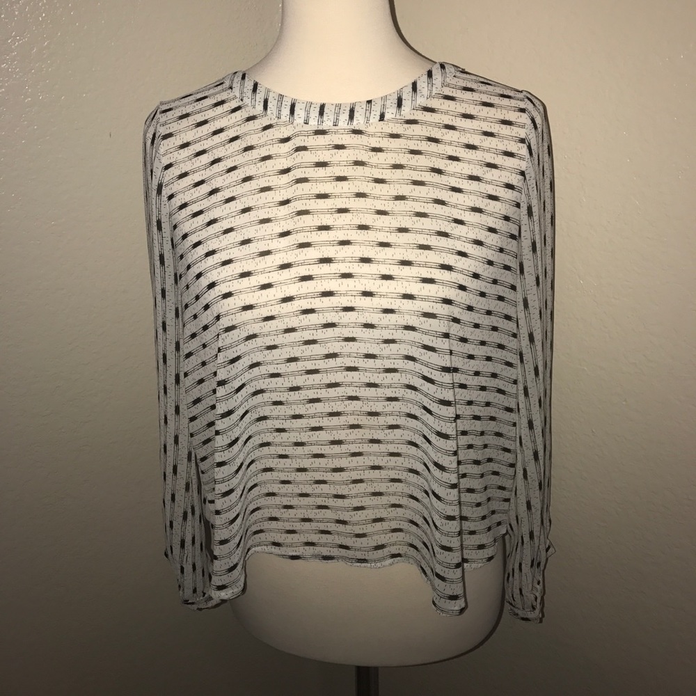 ASTR open back long sleeve top