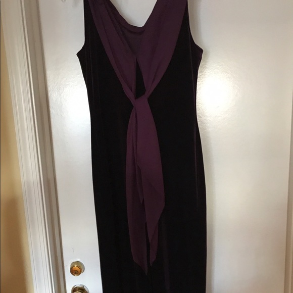 Long dark purple formal dress - Picture 3 of 4