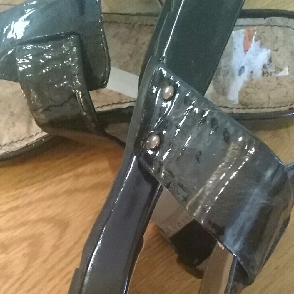 Reaction sandles❤ - Picture 3 of 7