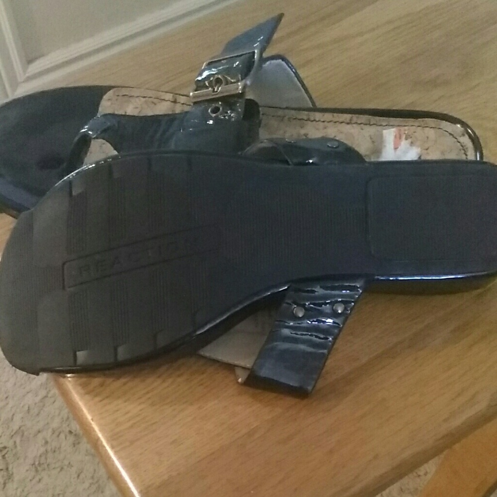 Reaction sandles❤ - Picture 4 of 7