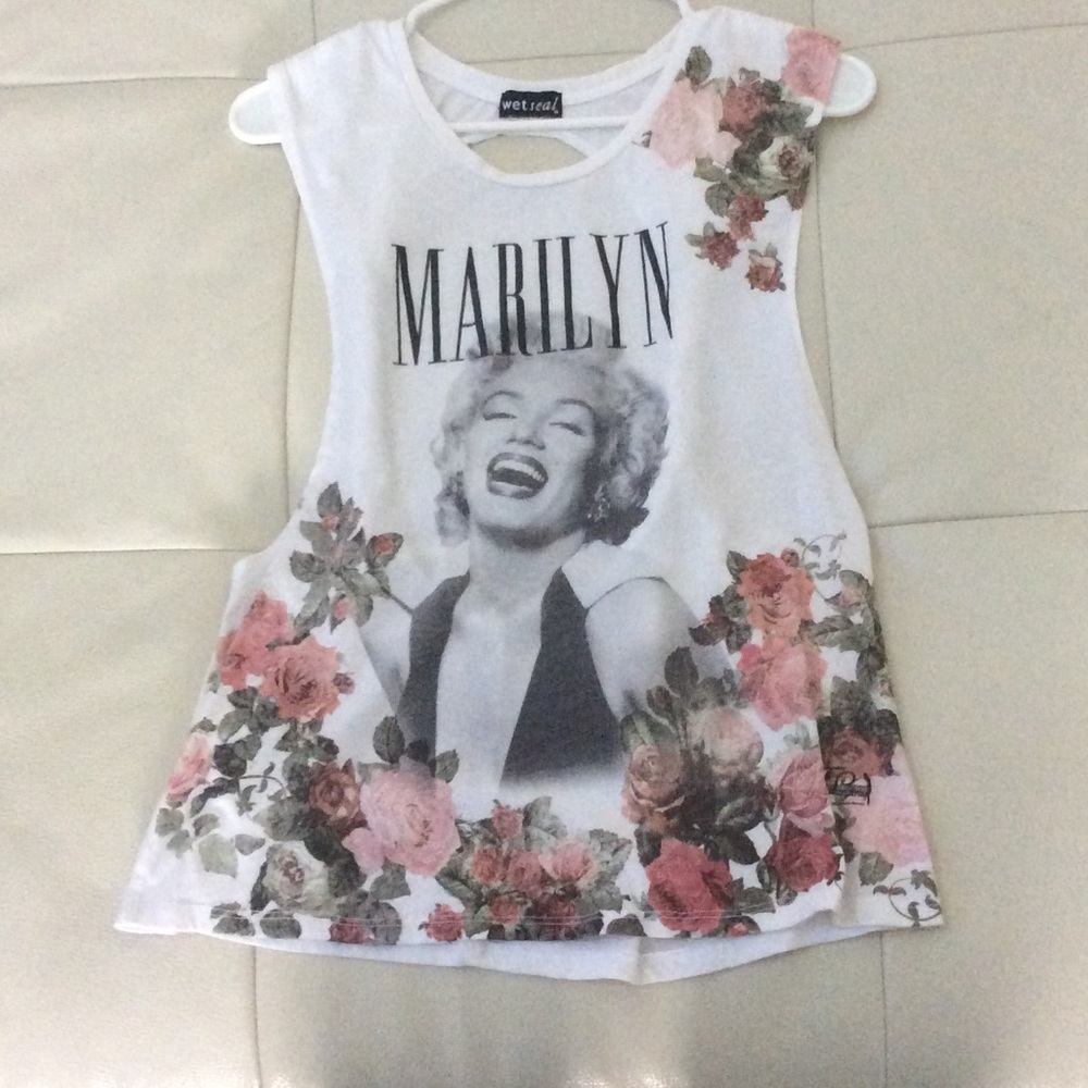 Large wet seal tank top