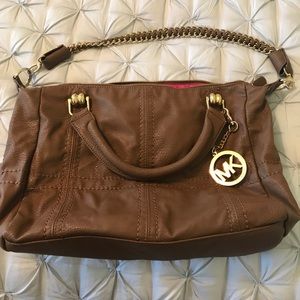 MUST GO! Will accept offers! Michael Kors purse!