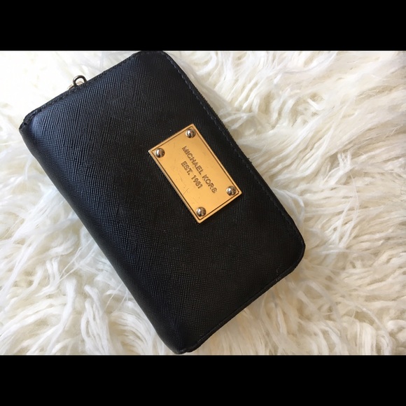 Michael Kors Handbags - SOLD