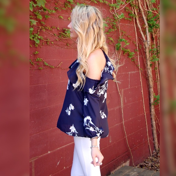 Ruffle it up, bare shoulder top - Picture 4 of 5