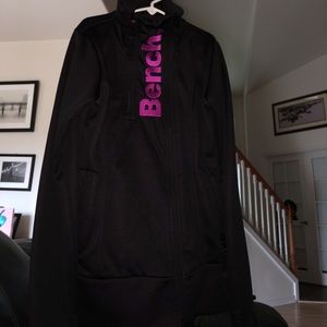 BENCH quarter zip up