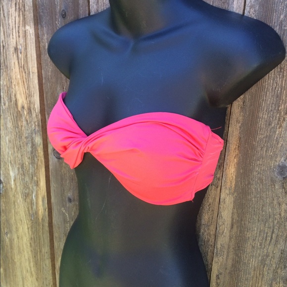 Sfera pink twist bikini top - Picture 3 of 4