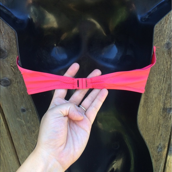 Sfera pink twist bikini top - Picture 4 of 4