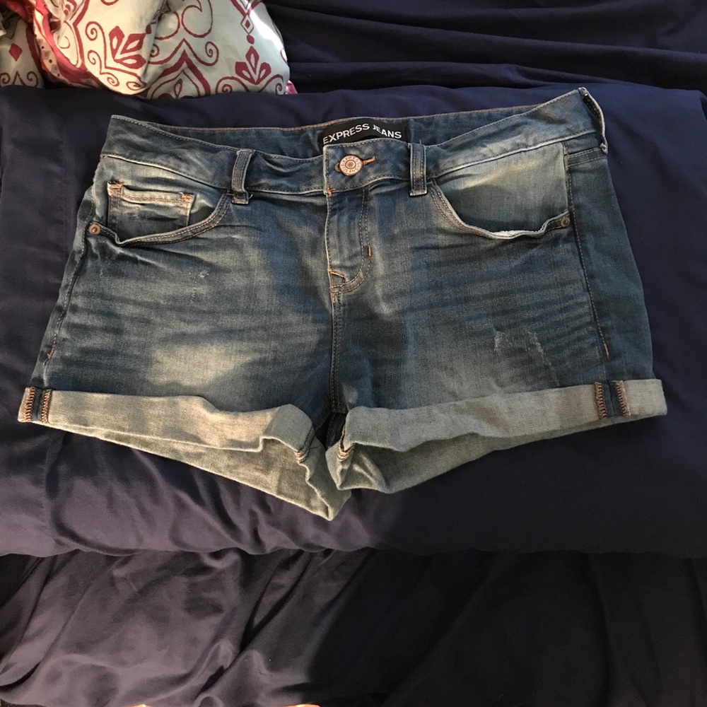 EXPRESS JEAN SHORTS