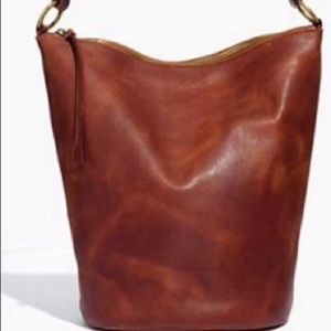 Madewell Lisbon bucket bag