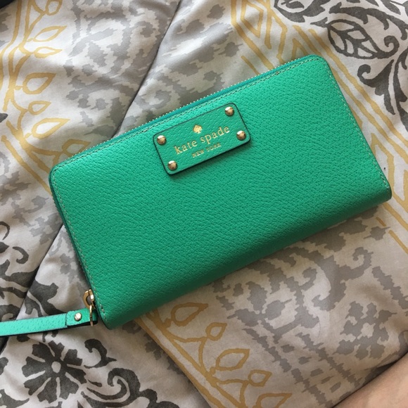 kate spade Handbags - Kate Spade Wallet