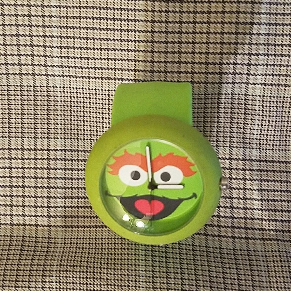 Sesame street watch (Oscar)