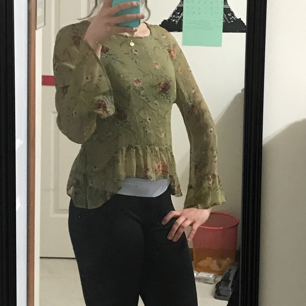 Zara 70s-inspired floral bell sleeve top