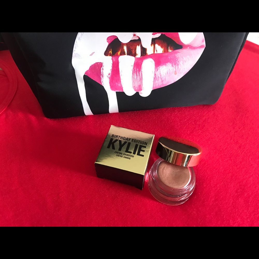 Kylie Cosmetics eye cream shadow