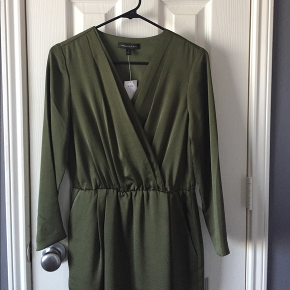 banana republic olive green dress