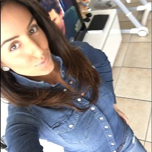 Meet your Posher, Hagit