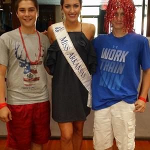 Meet your Posher, Kenyon