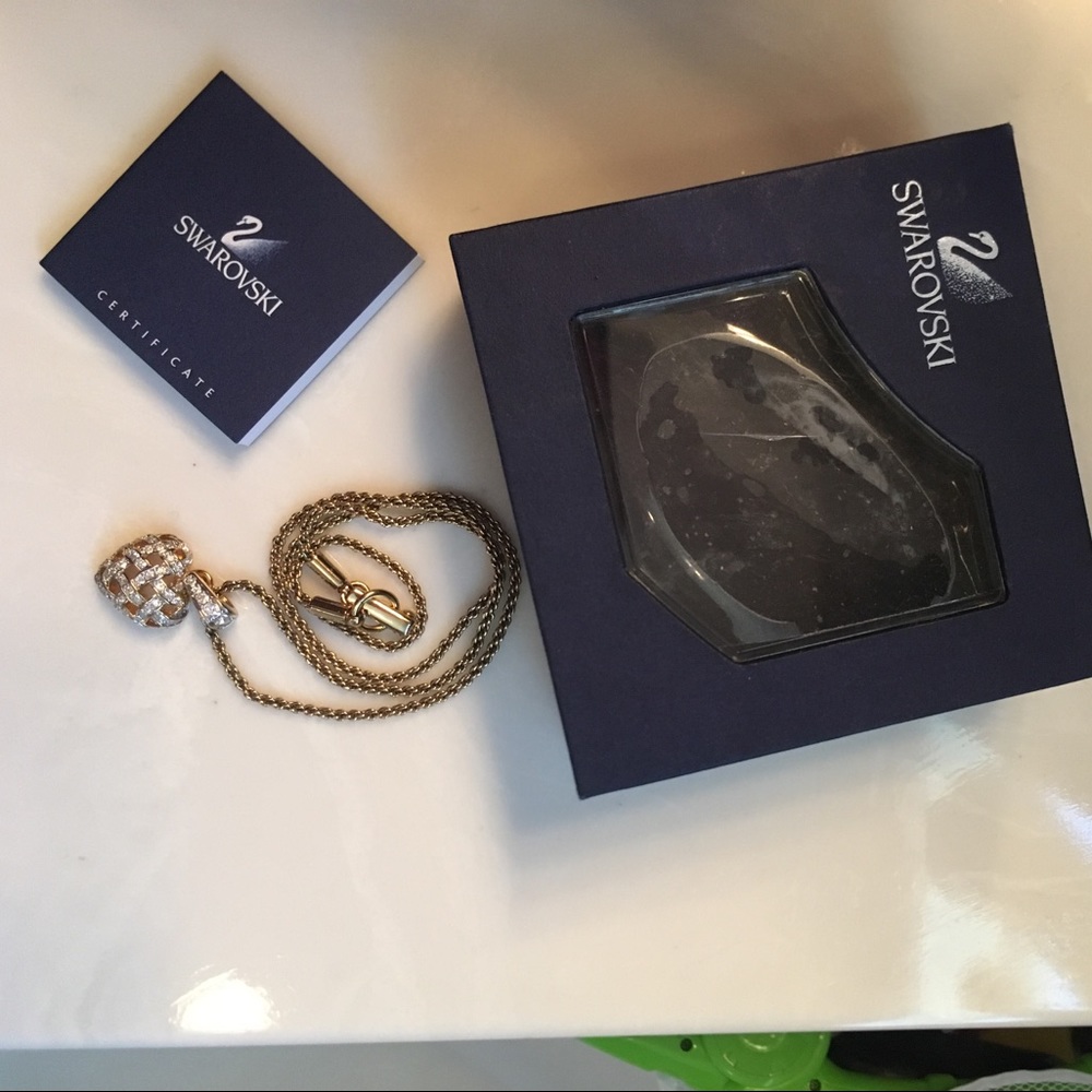 SEND ME AN OFFER :D Swarovski necklace