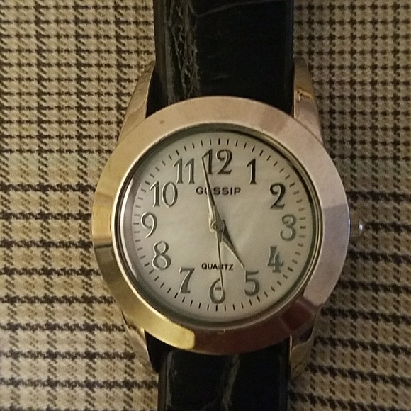 Watch - Picture 2 of 4