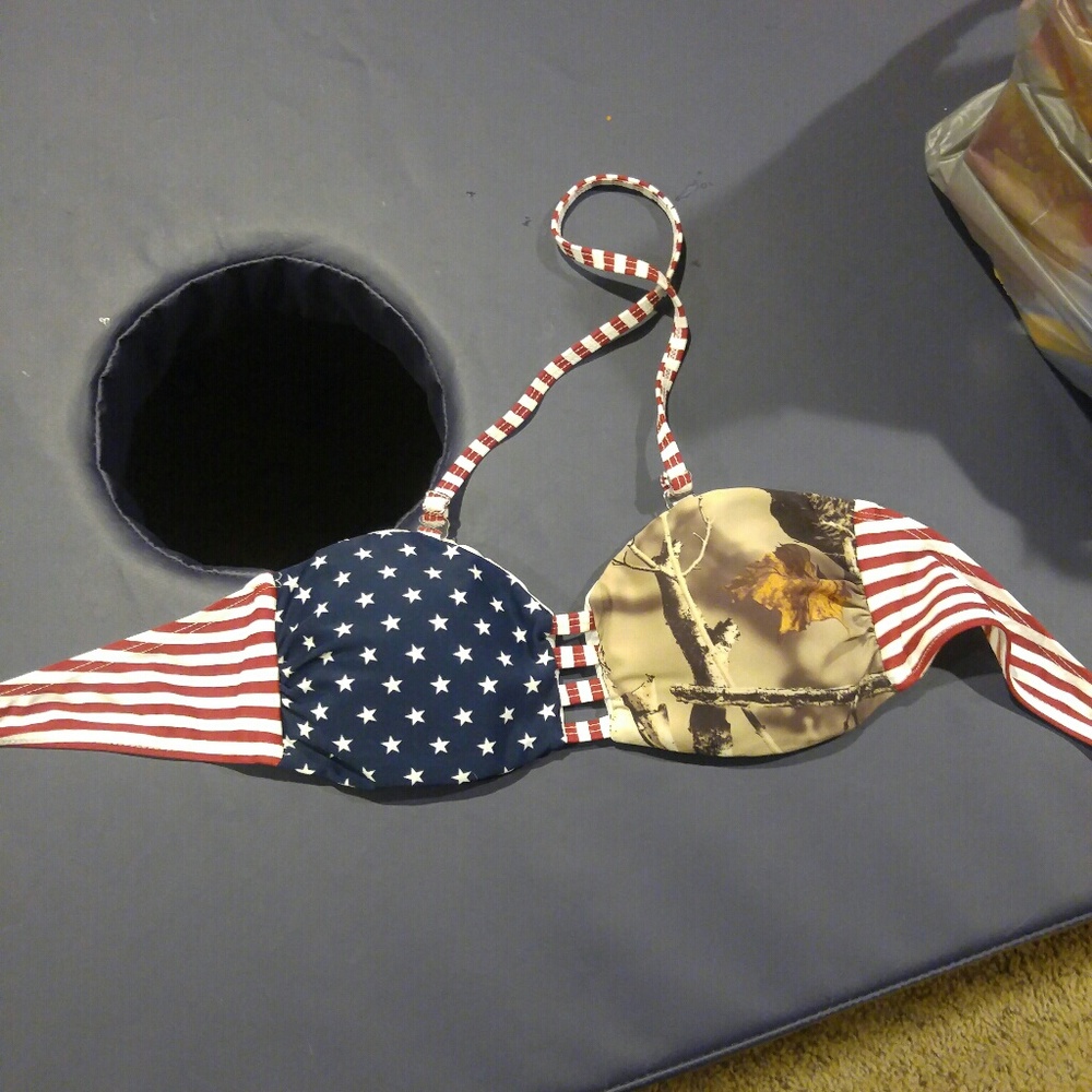 Legendary Whitetails bikini top