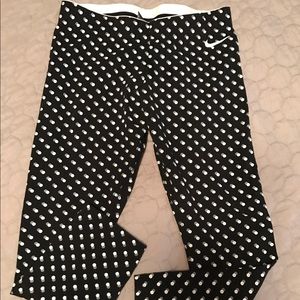 Medium polka dot Nike leggings