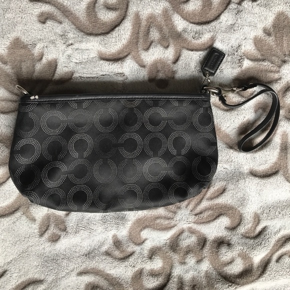 Coach clutch wristlet - Picture 2 of 4