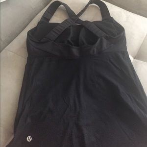 Black Lululemon built in bra top size 8