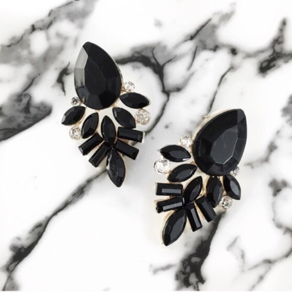 Black statement crystal earrings - Picture 1 of 3